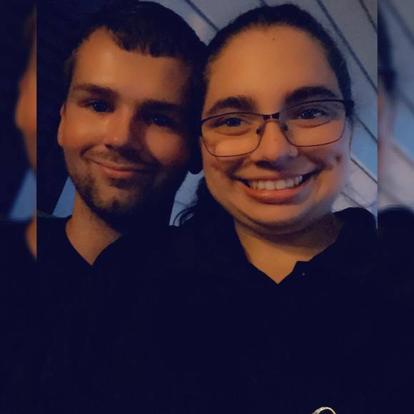 Meet your Posher, Taylor - Picture 1 of 1